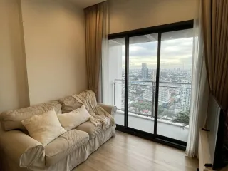 For sale 1 Beds condo in Phaya Thai, Bangkok