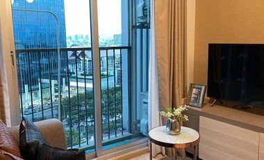 For rent 2 bed condo in Huai Khwang, Bangkok
