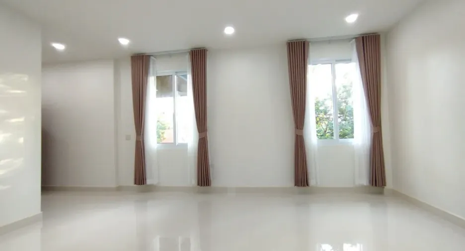 For rent 5 bed villa in Bang Lamung, Chonburi