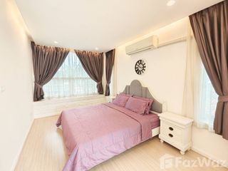 For rent 3 bed townhouse in Saraphi, Chiang Mai