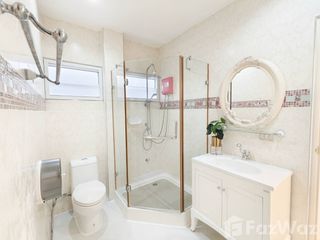 For rent 3 bed townhouse in Saraphi, Chiang Mai