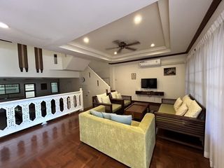 For sale 4 bed townhouse in Hua Hin, Prachuap Khiri Khan
