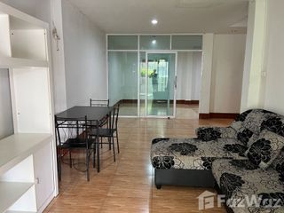For rent 3 bed townhouse in Sam Phran, Nakhon Pathom