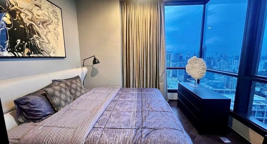 For rent 2 bedrooms condo in Khlong Toei, Bangkok