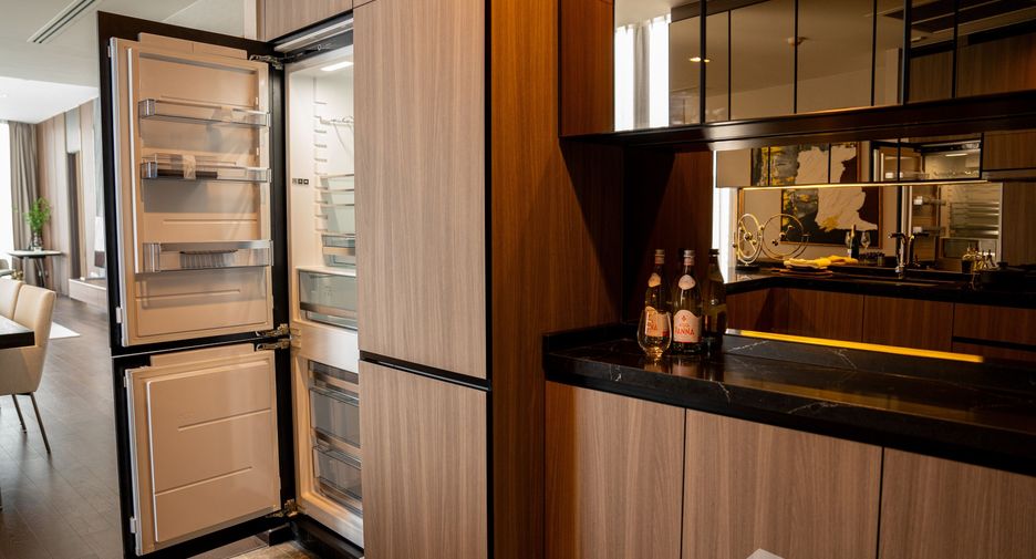 For sale 2 Beds condo in Watthana, Bangkok