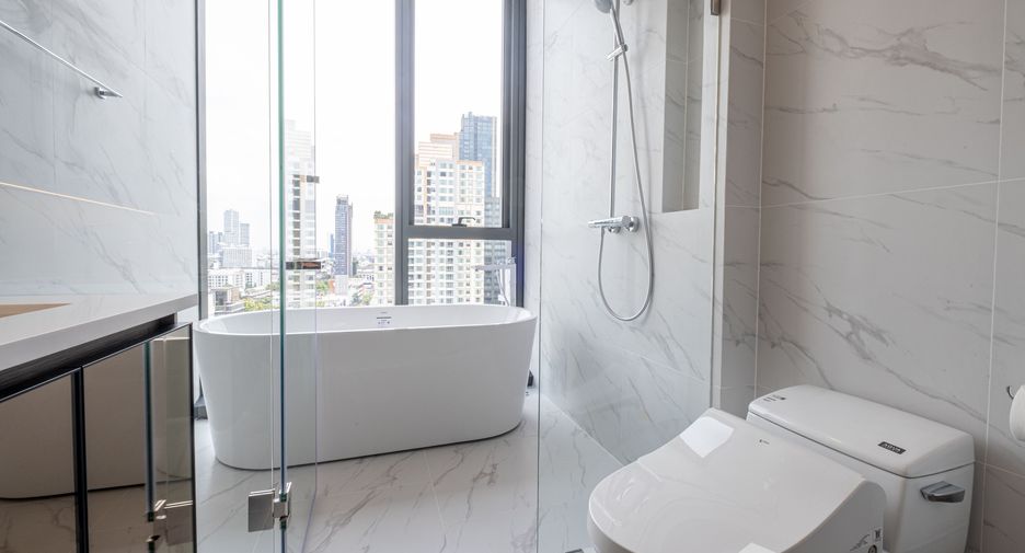 For sale 2 Beds condo in Watthana, Bangkok