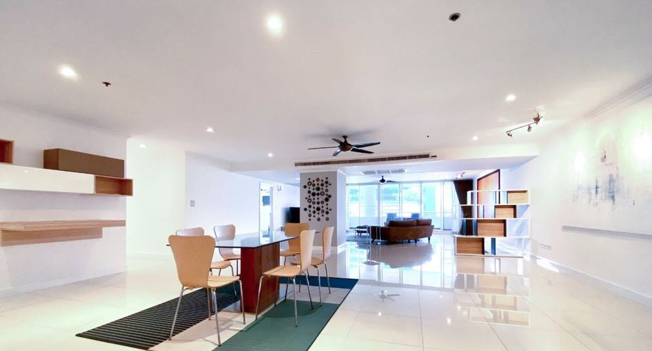 For sale 3 bed condo in Watthana, Bangkok