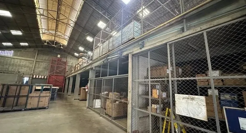 For rent warehouse in Lam Luk Ka, Pathum Thani