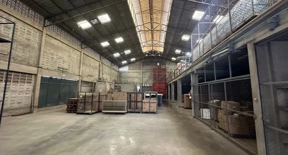 For rent warehouse in Lam Luk Ka, Pathum Thani