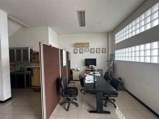 For sale warehouse in Lam Luk Ka, Pathum Thani
