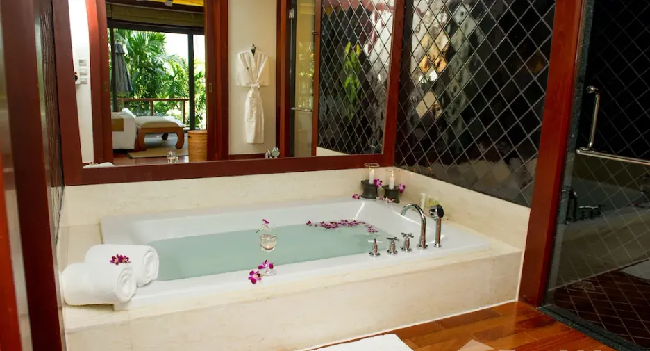 ขาย 6 เตียง วิลล่า ใน กะทู้, ภูเก็ต