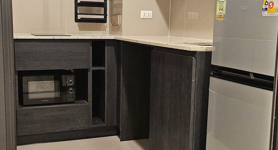 For sale 1 Beds condo in Huai Khwang, Bangkok