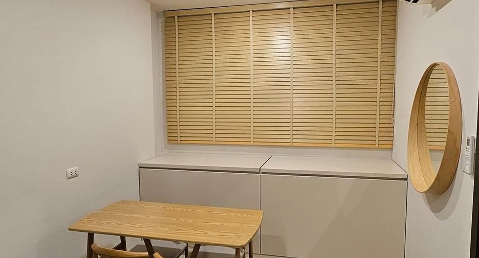 For sale 1 Beds condo in Huai Khwang, Bangkok