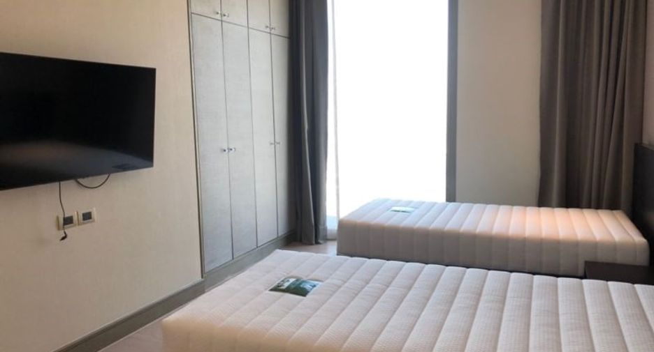 For rent 3 ベッドルーム condo in Khlong San, Bangkok