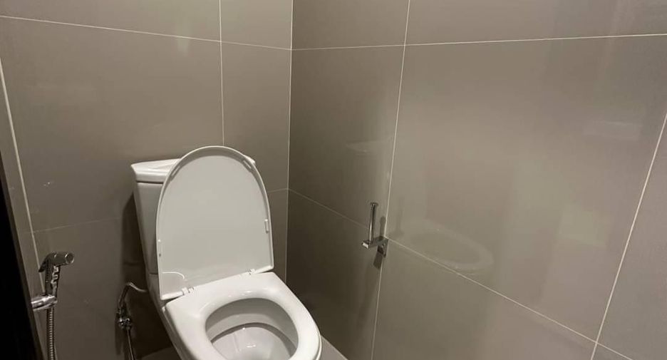 For sale 1 bed condo in Huai Khwang, Bangkok