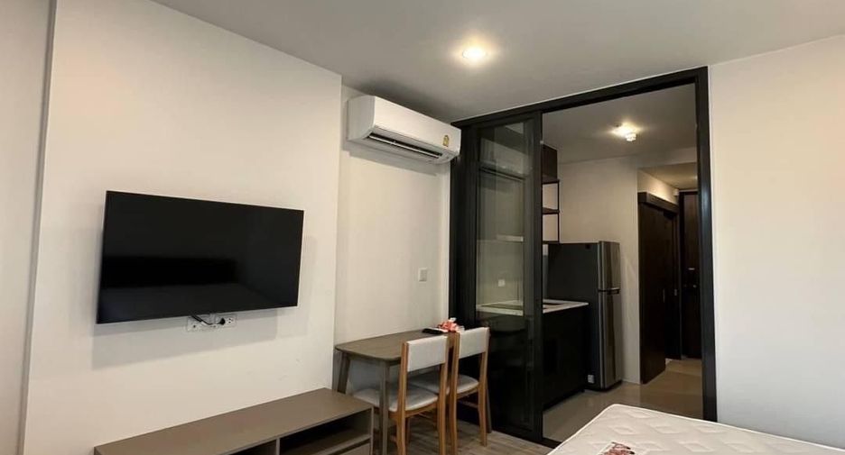 For sale 1 bed condo in Huai Khwang, Bangkok