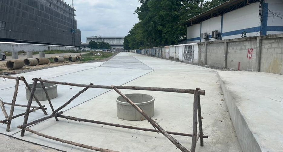 For rent land in Bang Khun Thian, Bangkok