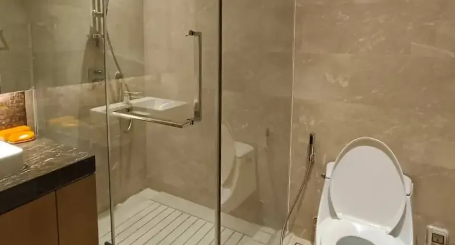 For rent 2 ベッドルーム condo in Pathum Wan, Bangkok