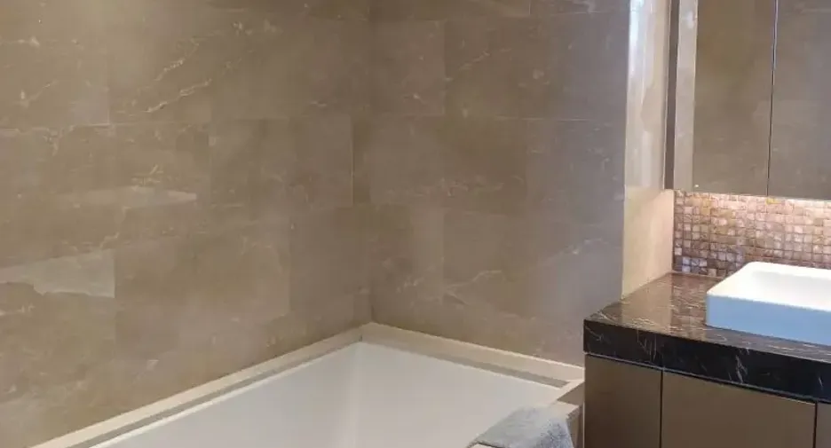 For rent 2 ベッドルーム condo in Pathum Wan, Bangkok