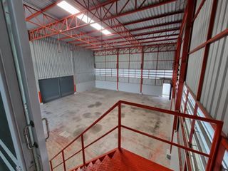 For rent warehouse in Lam Luk Ka, Pathum Thani