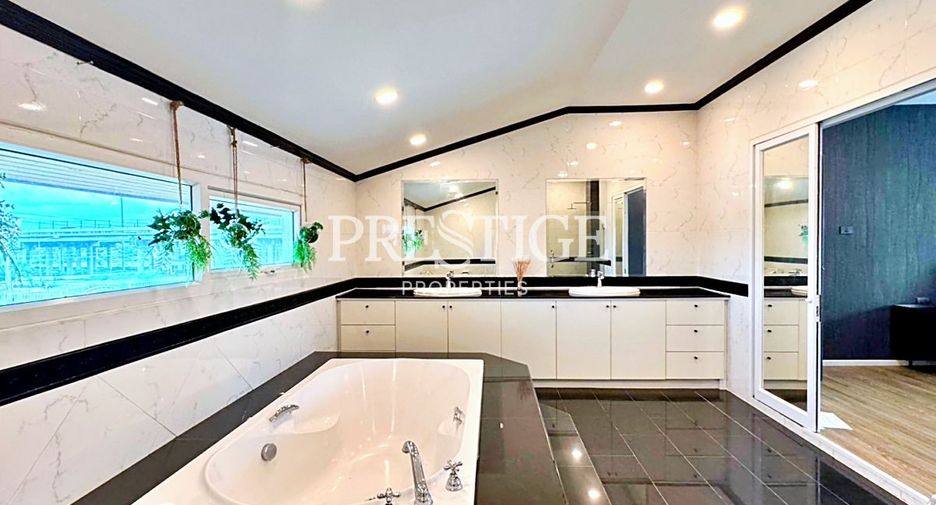 Casa en venta de 3 habitaciones en Bang Lamung, Chonburi