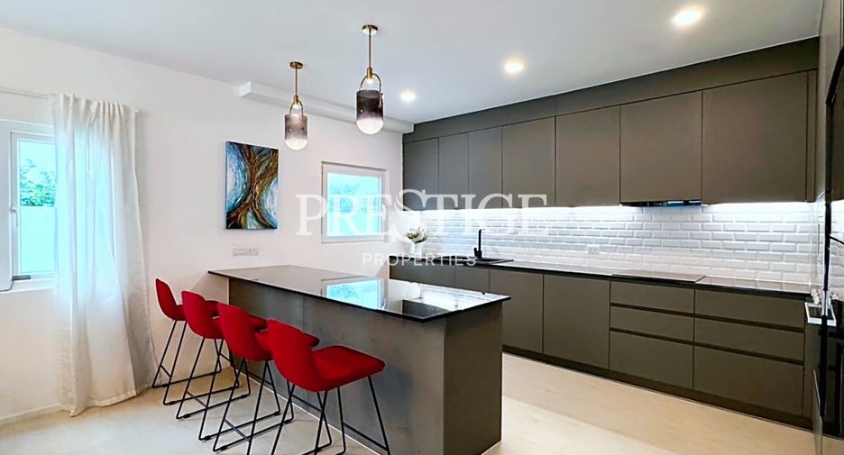 Casa en venta de 3 habitaciones en Bang Lamung, Chonburi