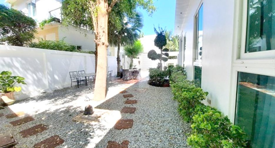 For sale 5 bedrooms house in Bang Lamung, Chonburi