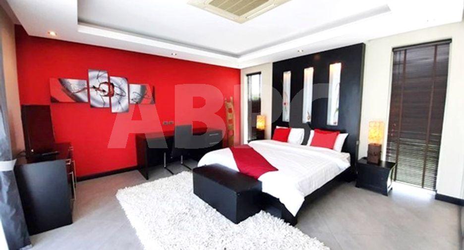 For sale 5 bedrooms house in Bang Lamung, Chonburi