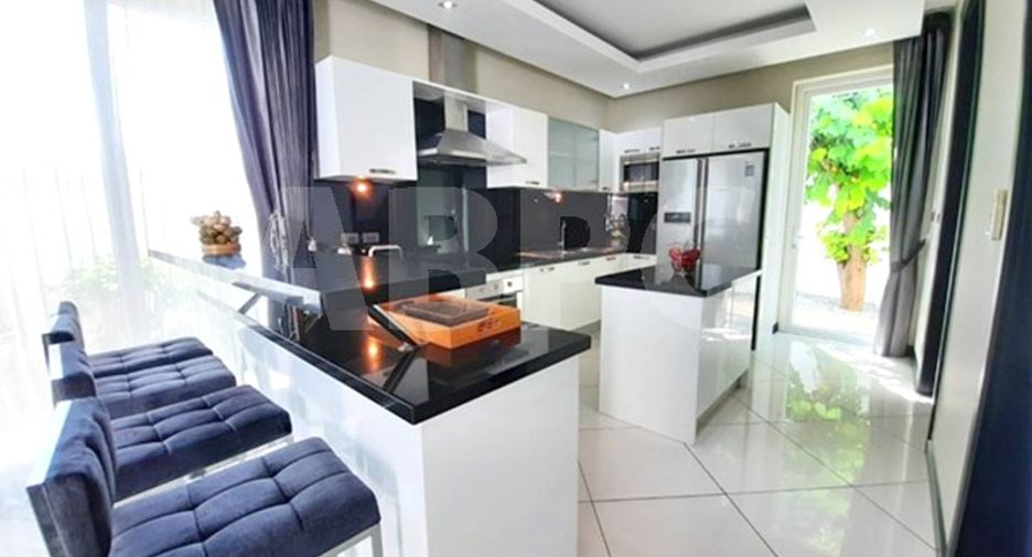 À vendre 5 chambres maison à Bang Lamung, Chonburi