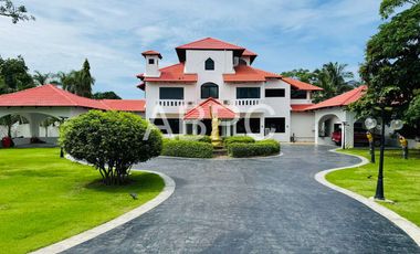 Casa en alquiler y en venta de 8 habitaciones en East Pattaya, Pattaya