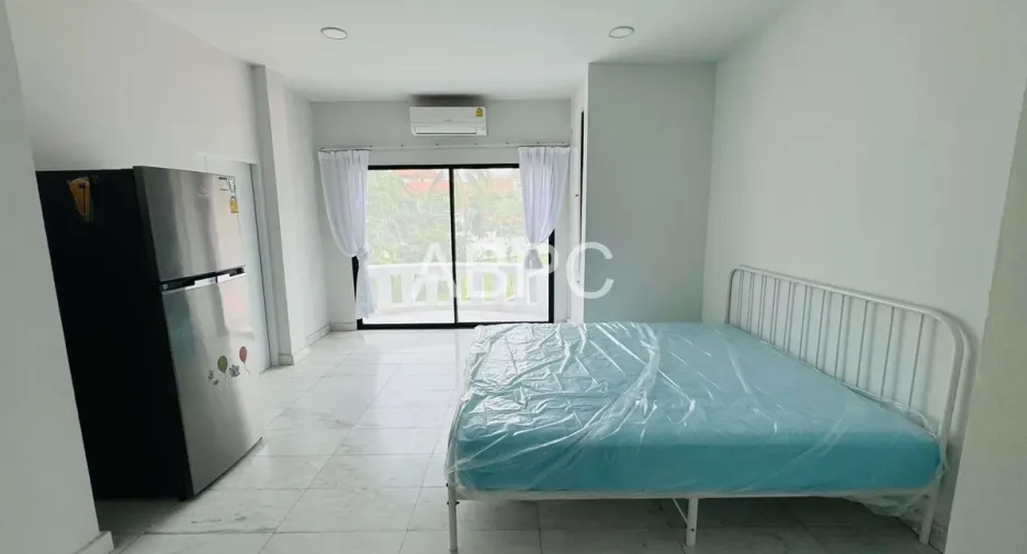For rent and for sale 8 bedrooms house in Bang Lamung, Chonburi