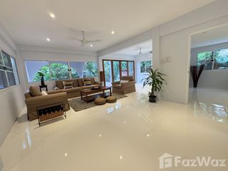 For rent 5 bed house in Huai Khwang, Bangkok