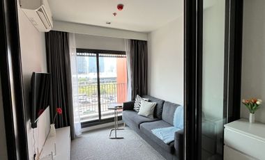 For rent 1 bed condo in Huai Khwang, Bangkok
