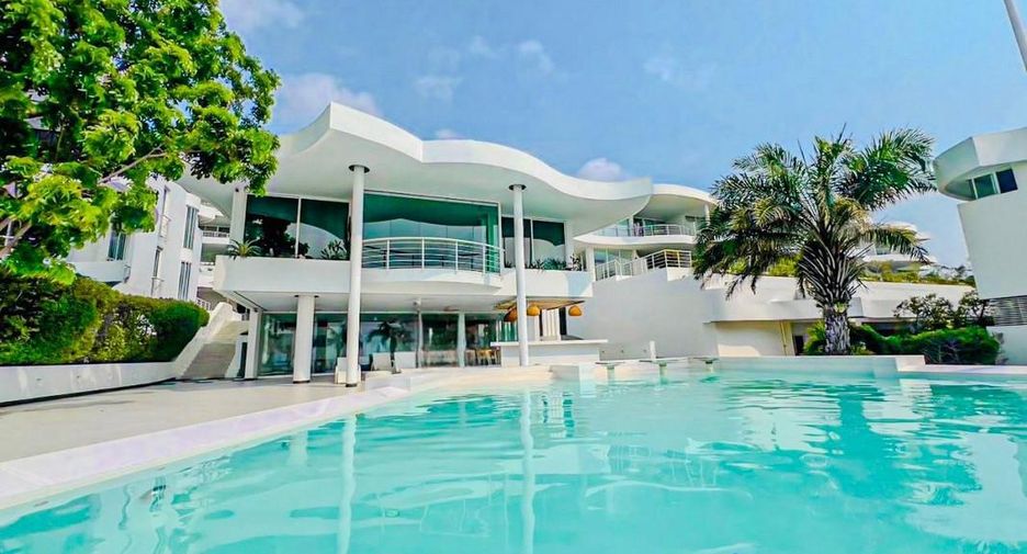 Condo en venta de 3 habitaciones en Sattahip, Chonburi