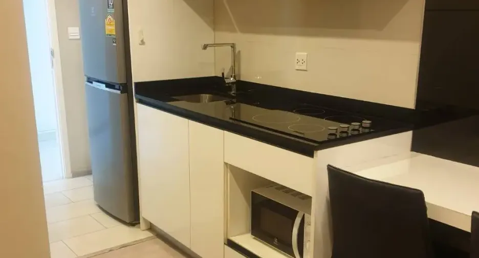 For rent 2 bedrooms condo in Watthana, Bangkok