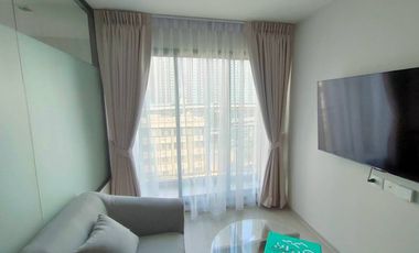 For sale 2 bed condo in Thon Buri, Bangkok