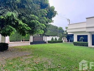 For rent 3 Beds house in Lat Phrao, Bangkok
