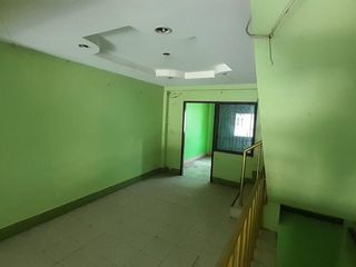 For sale 3 Beds retail Space in Mueang Udon Thani, Udon Thani
