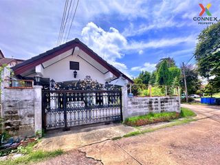 For sale 4 bed townhouse in Mueang Pathum Thani, Pathum Thani