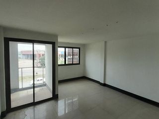 For sale 6 Beds retail Space in Mueang Udon Thani, Udon Thani