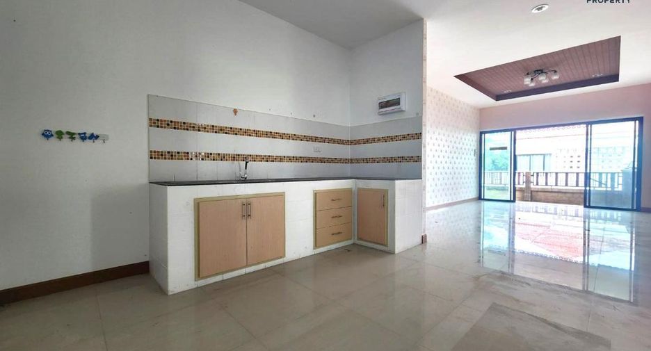 For sale 3 bed house in Phan Thong, Chonburi