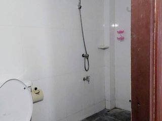 For sale 5 Beds townhouse in Sam Phran, Nakhon Pathom