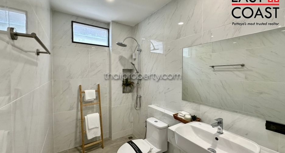 For sale 4 bedrooms house in Bang Lamung, Chonburi