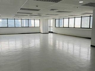 For rent and for sale 1 bed office in Phaya Thai, Bangkok