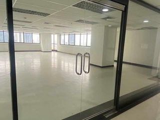 For rent and for sale 1 bed office in Phaya Thai, Bangkok