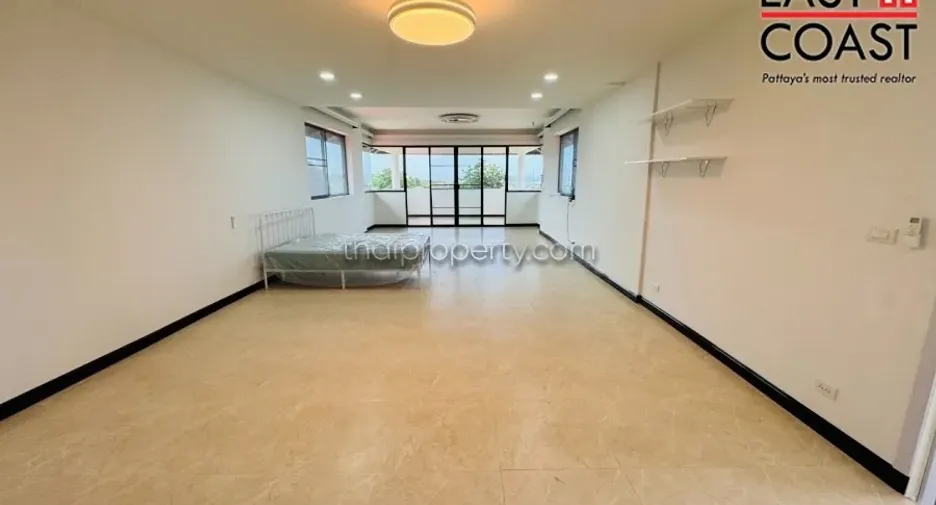 For rent and for sale 8 bedrooms house in Bang Lamung, Chonburi