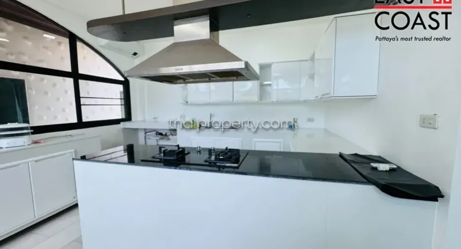 For rent and for sale 8 bedrooms house in Bang Lamung, Chonburi
