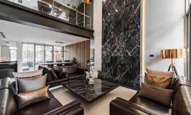 For sale 3 bedrooms house in Yan Nawa, Bangkok