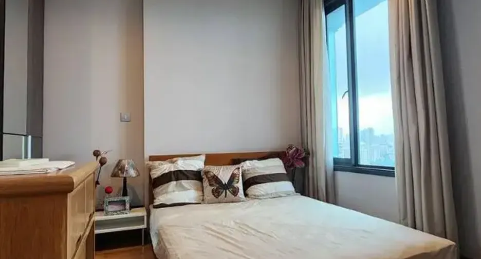 For rent 2 bedrooms condo in Khlong Toei, Bangkok