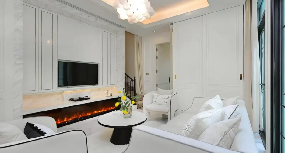 For sale 4 bedrooms house in Watthana, Bangkok